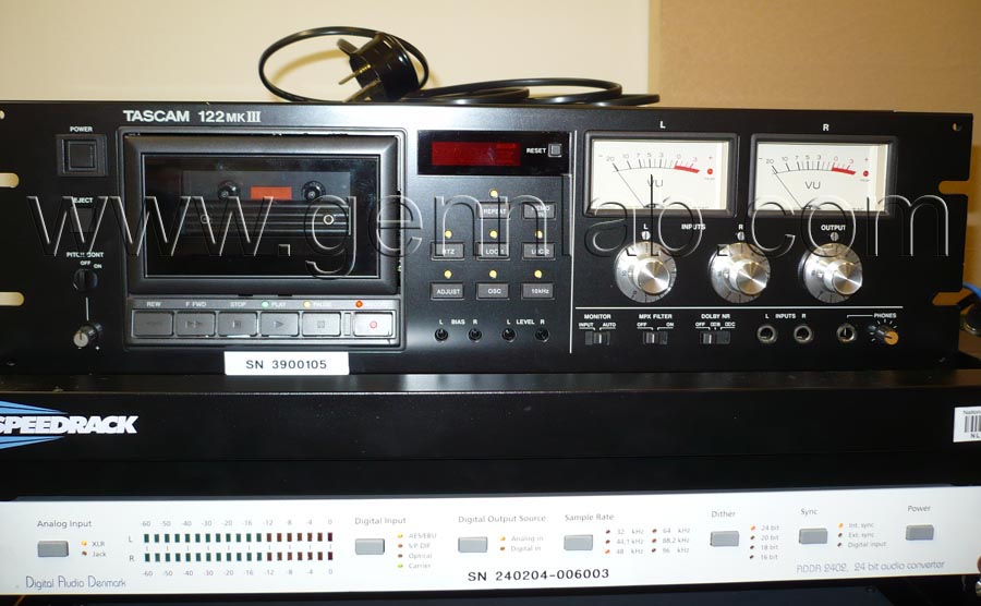 TASCAM 122mkIII. Front. TASCAM 122mkIII. Front.