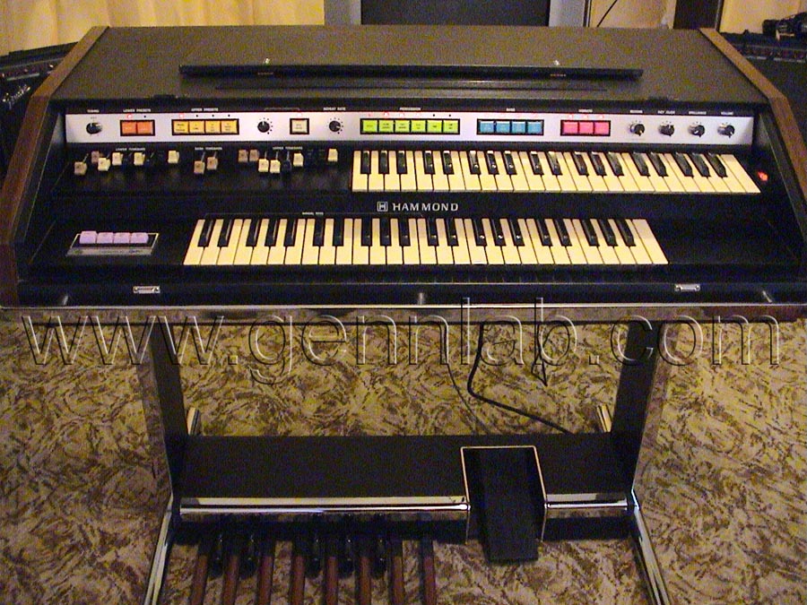 HAMMOND B200 Front HAMMOND B200 Front