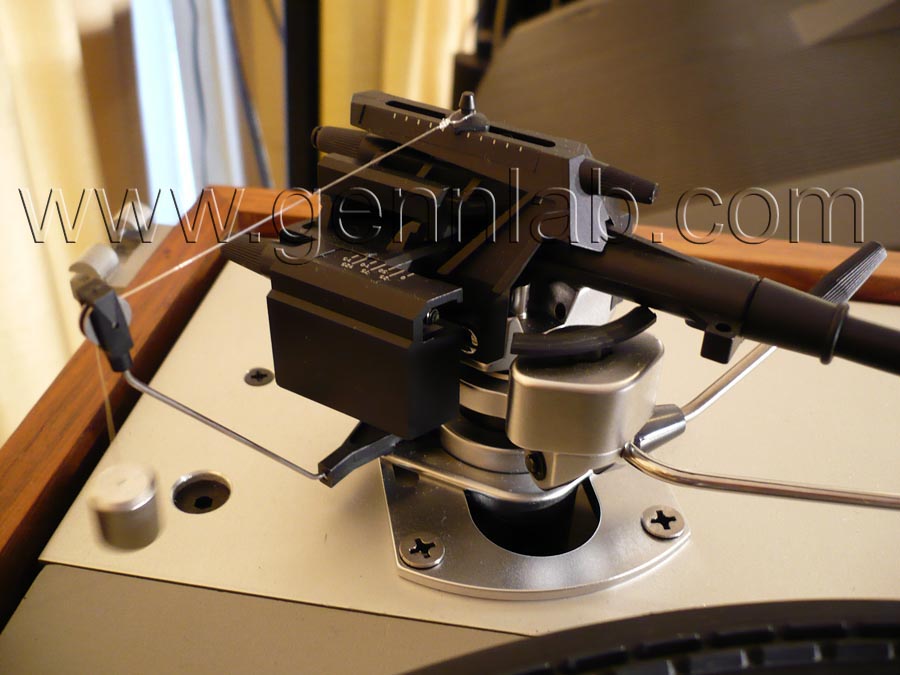 Thorens TD125 MkII SME Series III Tonearm 1 Thorens TD125 MkII SME Series III Tonearm 1