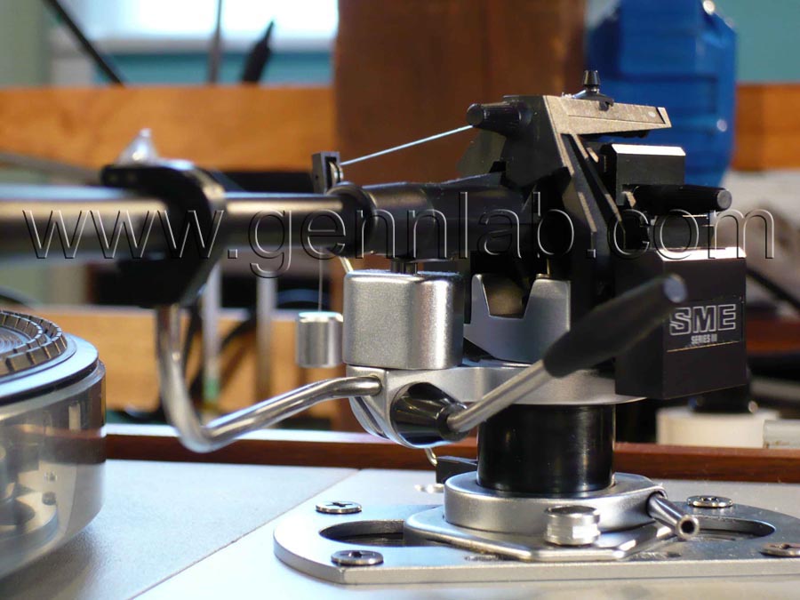 Thorens TD125 MkII SME Series III Tonearm 2 Thorens TD125 MkII SME Series III Tonearm 2